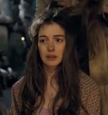 Anne Hathaway Hair image