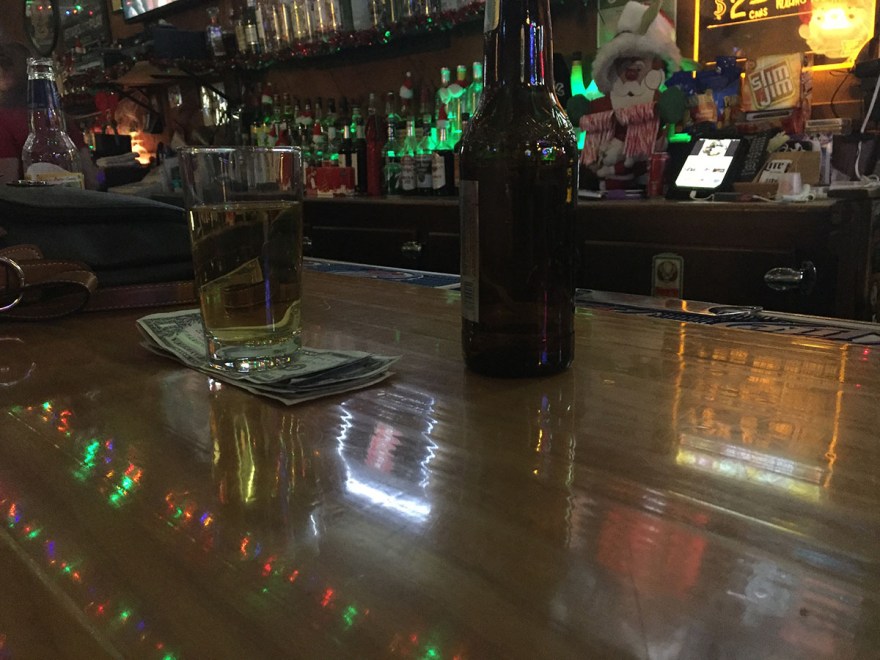 christmas_dive_bar_chicago